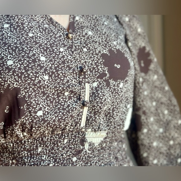 Sienna Sky, peplum top - Picture 8 of 15